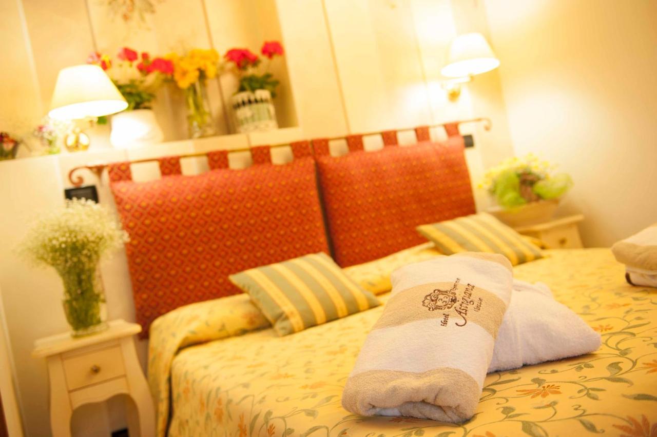 Hotel Astigiana&Appartamenti Varazze Buitenkant foto