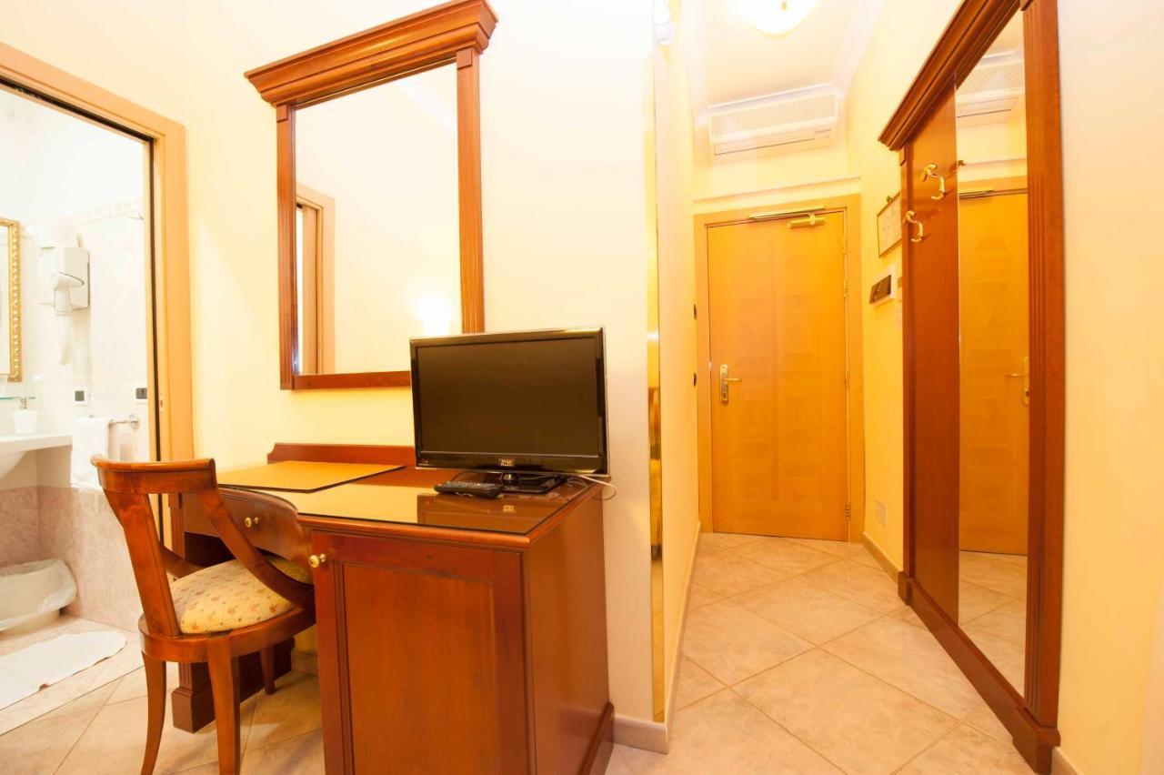 Hotel Astigiana&Appartamenti Varazze Buitenkant foto