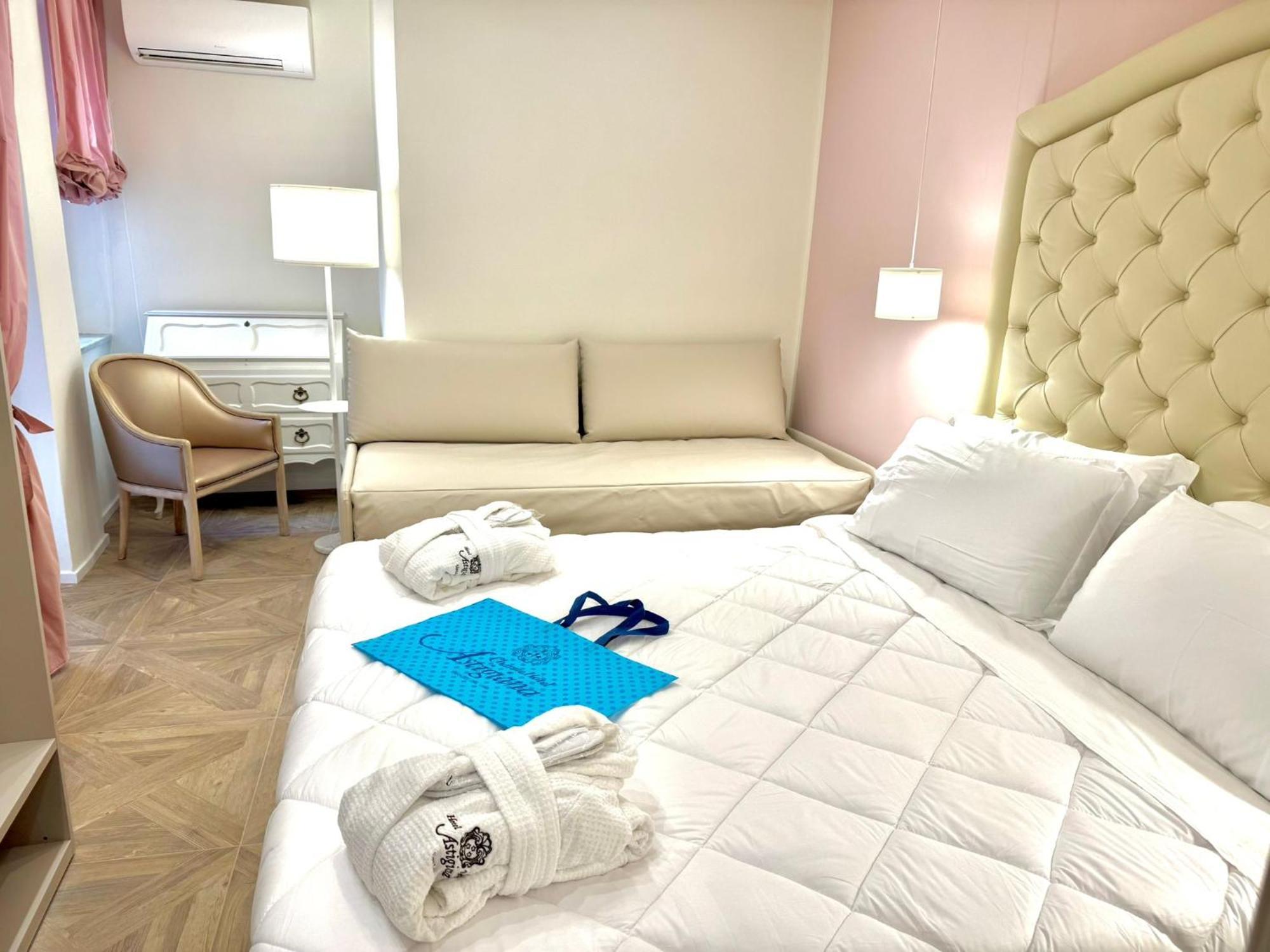 Hotel Astigiana&Appartamenti Varazze Buitenkant foto