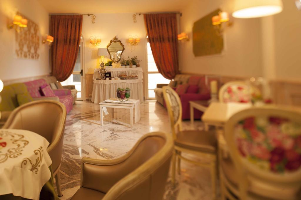 Hotel Astigiana&Appartamenti Varazze Buitenkant foto